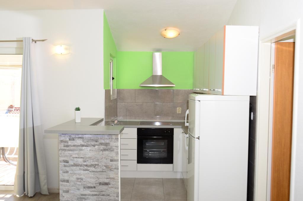 Apartments Vodanovic Подгора Екстер'єр фото