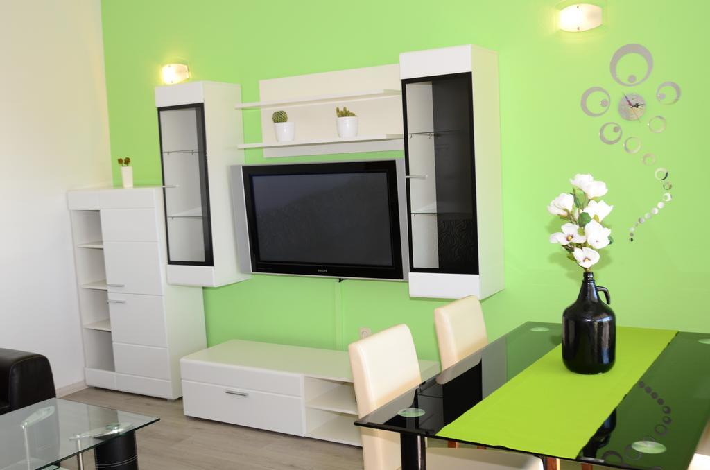 Apartments Vodanovic Подгора Екстер'єр фото
