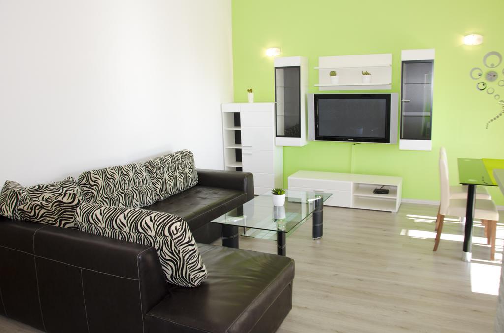 Apartments Vodanovic Подгора Екстер'єр фото
